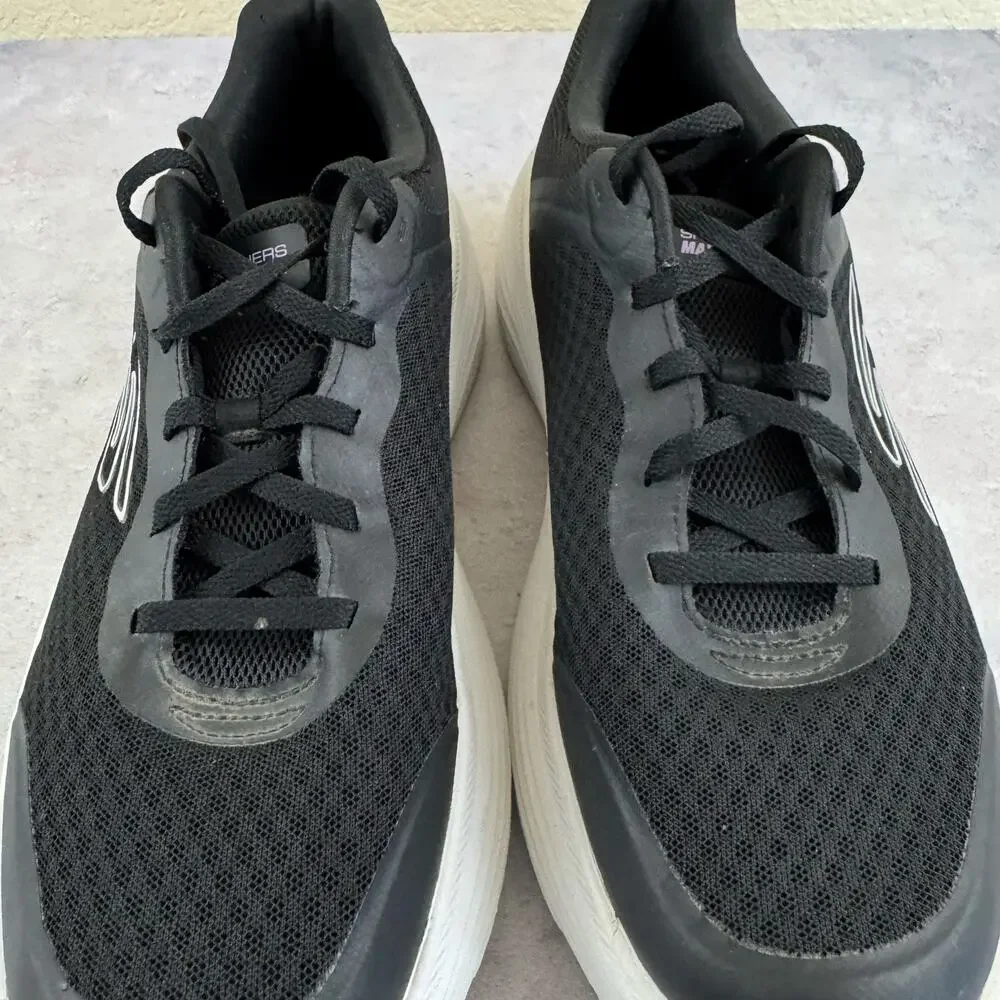 Skechers Max Cushioning Endeavor Shoes Women 10 W WIDE Black White 129470W